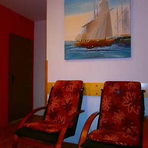  Apartment Maya